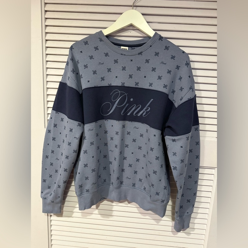 PINK Victoria's Secret Dusty Iris Blue Paisley Print Crew Neck  Sweatshirt  Sz M